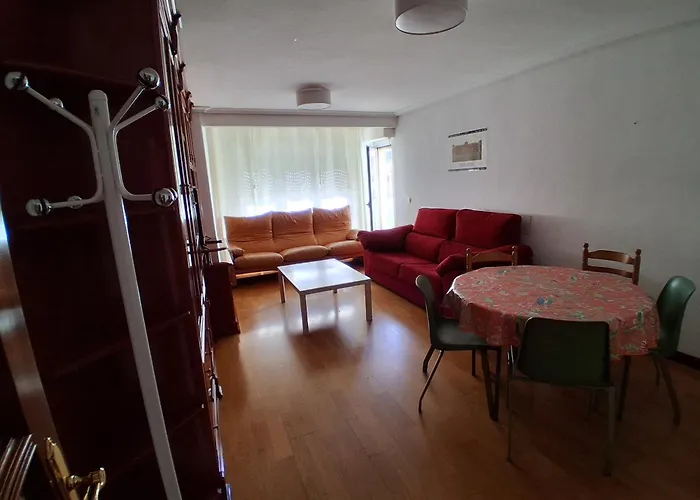Large Suite 90M2 Leon Centro
